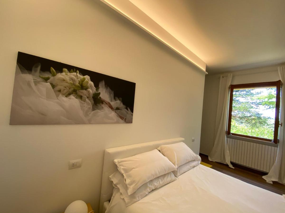 Villa Rina Pesaro Buitenkant foto