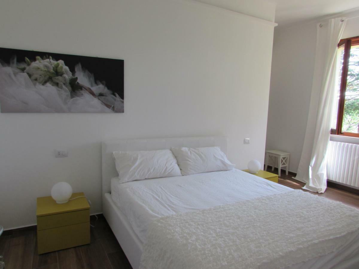 Villa Rina Pesaro Buitenkant foto